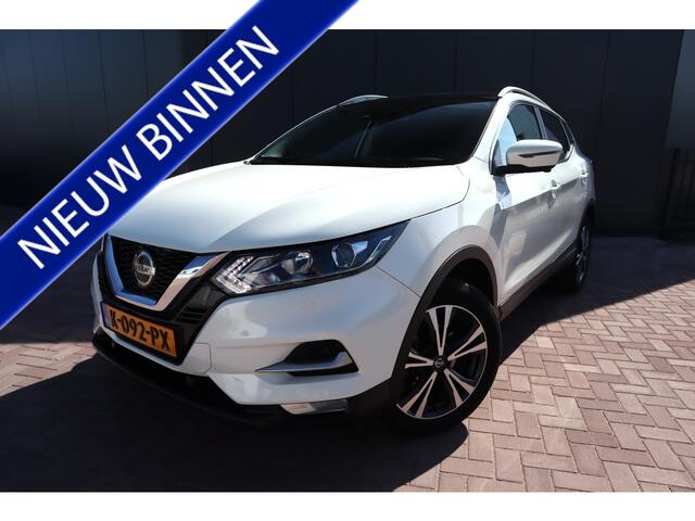 Nissan QASHQAI 1.3 DIG-T Design Edition Automaat Panoramadak Trekhaak Camera Etc. Etc.