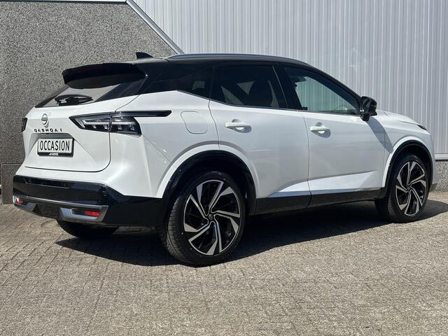 Nissan QASHQAI 1.3 MHEV Xtronic Tekna Plus Automaat / 1800kg Trekgewicht / Apple Carplay Android Auto / Bose Audio Installatie / Panorama Dak / Stoel,- Stuur en Voorruit Verwarming / Leder- Alcantara Interieur /