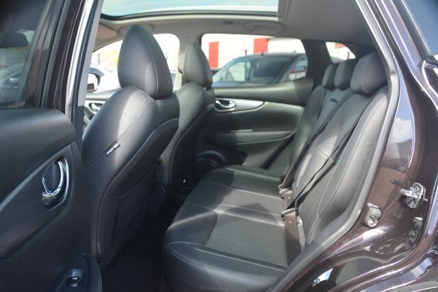 Nissan QASHQAI 1.3 DIG-T Business Edition | Navigatie | 360 camera | Leer | Panoramadak | NL auto!! |