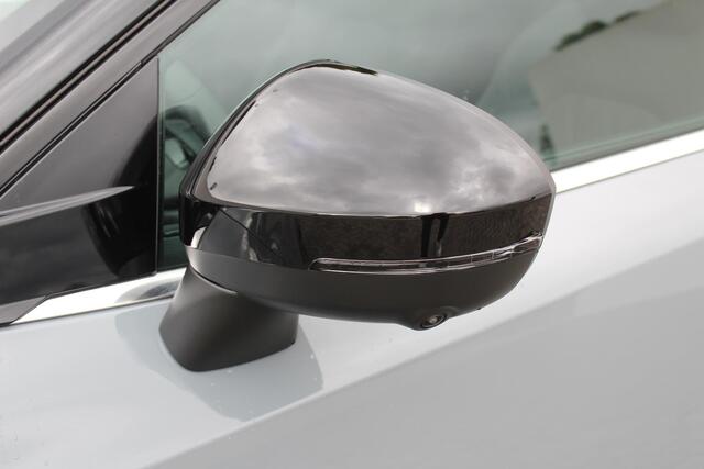 Nissan QASHQAI 1.5 e-Power Tekna Plus / Panoramadak / Lederen bekleding / Lichtmetalen Velgen 20" / BOSE Audio / Google Maps Navigatie / Elektrische Kofferbak / Elektrisch Verstelbare Stoelen met Geheugen /