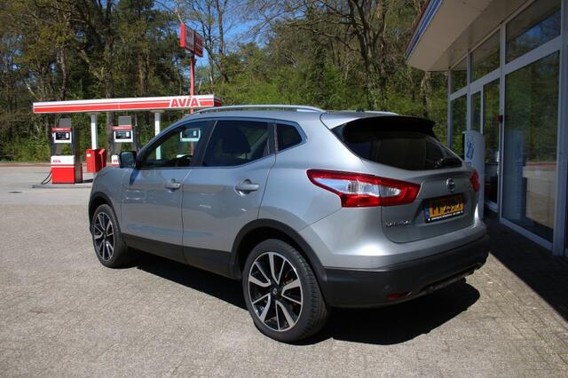 Nissan QASHQAI 1.2 TEKNA, Panoramadak, 360 gr Camera, Leer, Stoelverw,