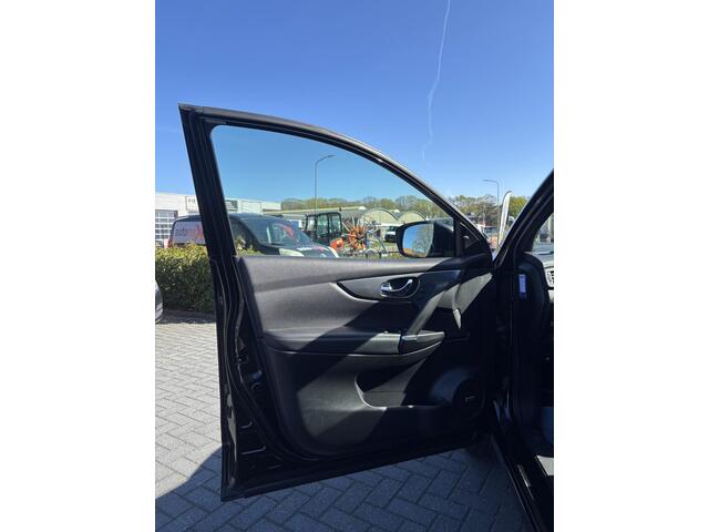 Nissan QASHQAI 1.2 Tekna +