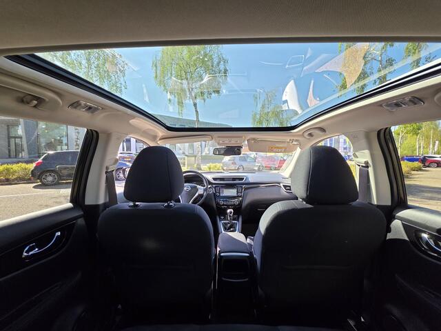 Nissan QASHQAI 1.2 N-Connecta Design Pack