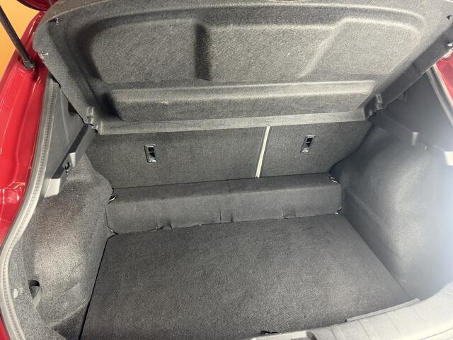 Nissan QASHQAI 1.2 Acenta lage km stand! | lmv 18 inch | leer/alcantara | trekhaak | cruise control