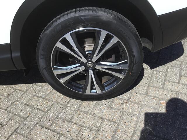 Nissan QASHQAI 1.3 DIG-T 163 DCT N-Connecta+Design Pack