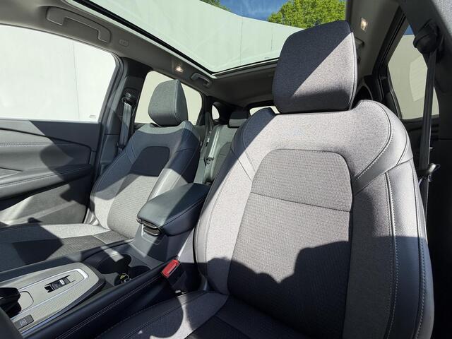 Nissan QASHQAI 1.5 e-Power N-Connecta / Panoramadak / Facelift / Navigatie / 360 Camera / Dodehoek Detectie / Apple Carplay& Android Auto / Adaptieve Cruise / Clima / DAB /