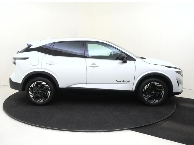Nissan QASHQAI 1.5 e-Power N-Connecta | Apple Carplay & Android Auto | Stoel- stuurverwarming | Panoramadak | 360 Camera | Parkeersensoren