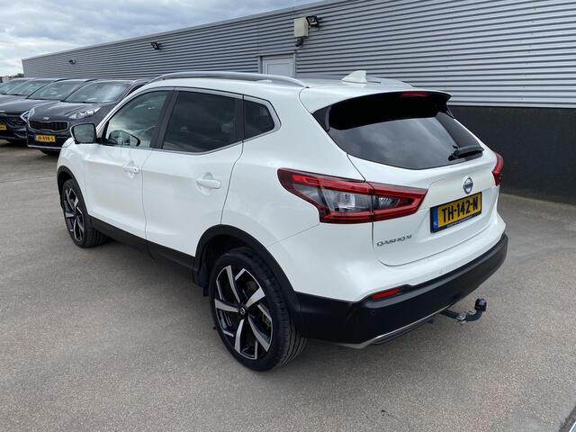 Nissan QASHQAI 1.2 Tekna Automaat, Trekhaak, Panoramadak, 360" Camera, Stoelverwarming, Navigatie, PDC