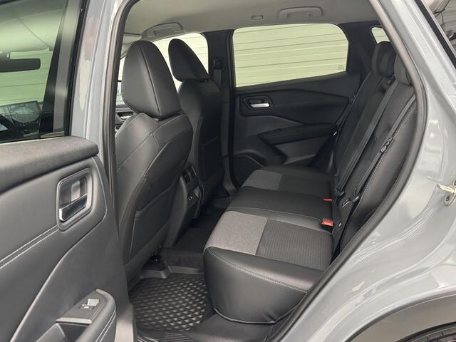 Nissan QASHQAI 1.3 MHEV Xtronic N-Connecta / ¤4.000,- Nissan Voorraadvoordeel / Nieuw uit Voorraad Leverbaar / Google Maps Navigatie / 360 Graden Camera / Stoel- en Stuurverwarming / Verwarmde Voorruit / Adaptive Cruise Control /