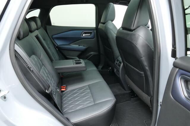 Nissan QASHQAI 1.3 MHEV Xtronic Tekna Plus. Panodak, Leer, Stoel&StuurVerw, 19"LMV, Haak 1800kg