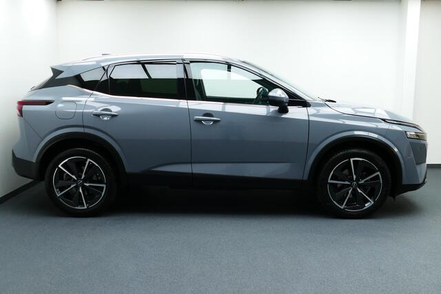 Nissan QASHQAI 1.3 MHEV Xtronic Tekna Plus. Panodak, Leer, Stoel&StuurVerw, 19"LMV, Haak 1800kg