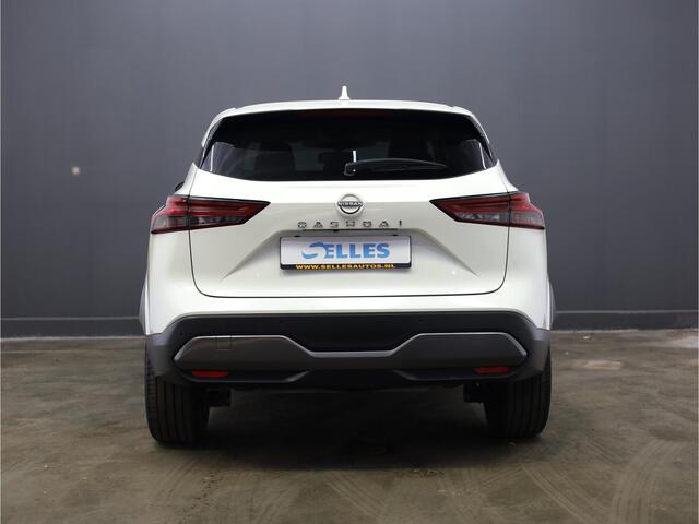 Nissan QASHQAI 1.3 MHEV Xtronic N-Connecta | Stuur en Stoelverwarming | Apple Carplay & Android Auto | Parelmoer Lak | 360 Camera | 19 Inch velgen