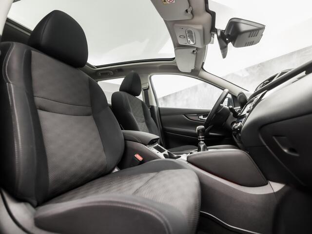 Nissan QASHQAI 1.2 Connect Edition (PANORAMADAK, NAVIGATIE, CLIMATE, 360 CAMERA, SPORTSTOELEN, GETINT GLAS, CRUISE, NIEUWSTAAT)