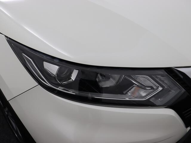Nissan QASHQAI 1.2 N-Connecta Bluetooth, Cruise control, Parkeersensor voor en achter, Keyless entry, Navigatiesysteem full map, Rijstrooksensor Ruime en comfortabele SUV. Luxe N-Connecta uitvoering. Veel moderne opties. Ideaal voor gezin en lange afstanden.Hoge instap