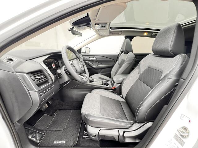 Nissan QASHQAI 1.3 MHEV Xtronic N-Connecta / Facelift Model / Trekgewicht 1800 kg / Cold Pack & Pack Easy / Panorama dak / Head Up Display / Elektrische achterklep / Adaptief CC / Camera 360° / 18" LM wielen All Season banden /