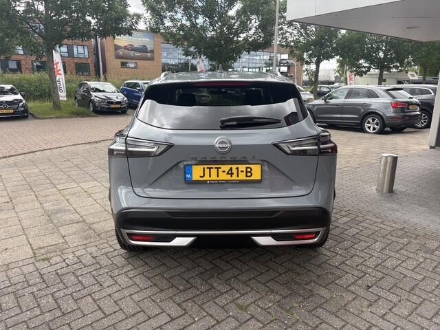 Nissan QASHQAI 1.3 MHEV Xtronic N-Connecta | Navi | 360 Camera | Trekhaak | 26.962 km Dealeronderhouden
