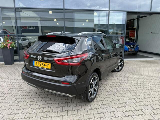 Nissan QASHQAI 1.2 N-Connecta *Panoramadak & Cruise Control*