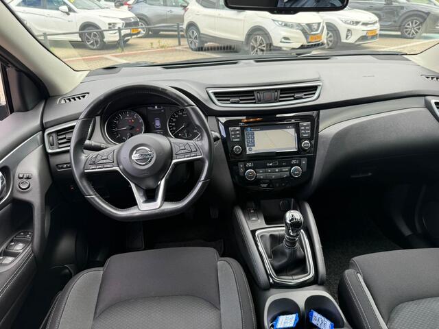 Nissan QASHQAI 1.2 N-Connecta *Panoramadak & Cruise Control*