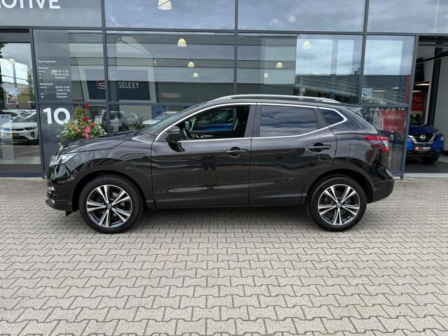 Nissan QASHQAI 1.2 N-Connecta *Panoramadak & Cruise Control*