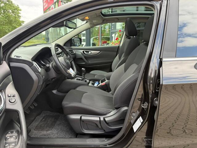 Nissan QASHQAI 1.2 N-Connecta *Panoramadak & Cruise Control*