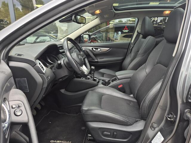 Nissan QASHQAI 1.2 Tekna | Panoramadak | Navigatie | Trekhaak | Nette auto | Dealer onderhoud | TEKNA | 1/2 Leder |