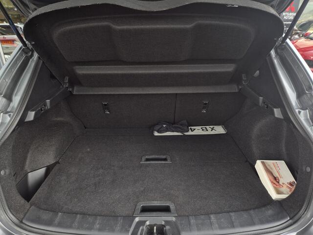 Nissan QASHQAI 1.2 Tekna | Panoramadak | Navigatie | Trekhaak | Nette auto | Dealer onderhoud | TEKNA | 1/2 Leder |