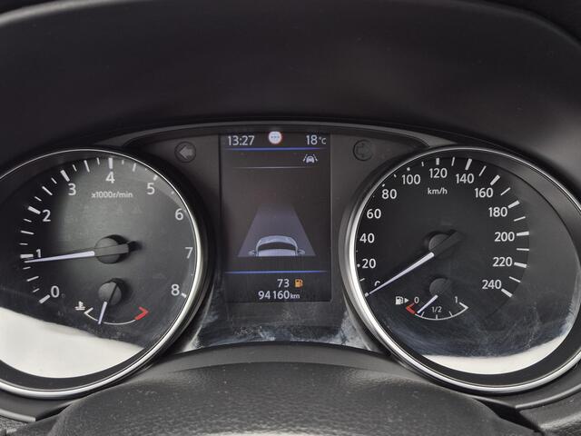 Nissan QASHQAI 1.3 DIG-T Tekna + | Panoramadak | Leder | Trekhaak | Allseason banden |