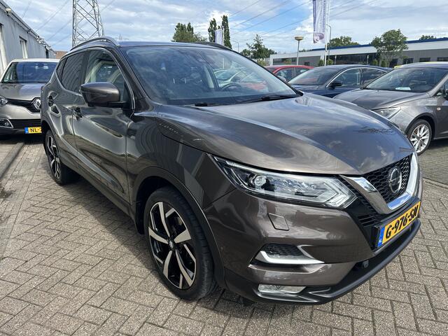 Nissan QASHQAI 1.3 DIG-T Tekna panoramadak