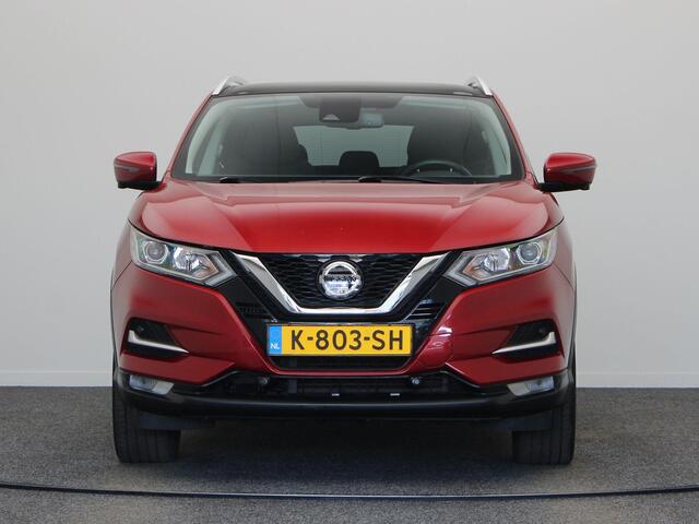 Nissan QASHQAI 140pk DIG-T Design Edition | Panoramadak | Rondomzicht Camera | Trekhaak | Volledig Abd Onderhouden |