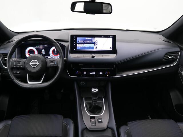 Nissan QASHQAI 1.3 MHEV Tekna / Panoramadak / All Seasonbanden / Trekhaak / 1400 Kg Trekgewicht / Lederen bekleding / Bestuurdersstoel Elektrisch / Adaptieve cruise control / Historie aanwezig /
