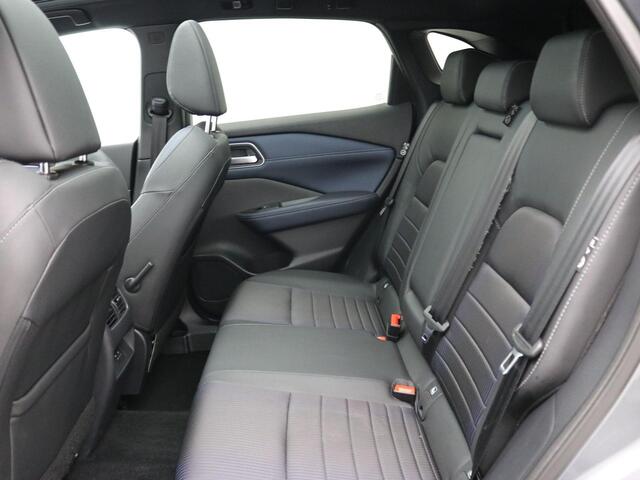 Nissan QASHQAI 1.3 MHEV Tekna / Panoramadak / All Seasonbanden / Trekhaak / 1400 Kg Trekgewicht / Lederen bekleding / Bestuurdersstoel Elektrisch / Adaptieve cruise control / Historie aanwezig /