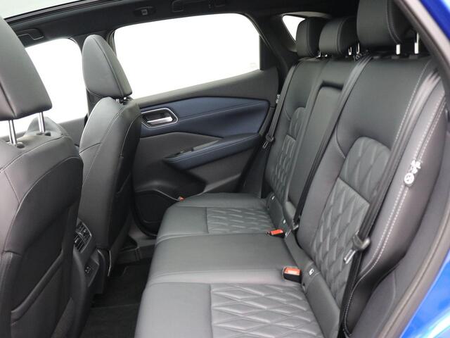 Nissan QASHQAI 1.3 MHEV Xtronic Tekna Plus / Panoramadak / All Seasonbanden / Lederen bekleding / 1ste Eigenaar / NL Auto / Trekhaak / 1800KG Trekgewicht / Bestuurdersstoel Elektrisch met geheugenfunctie / Massage functie / Adaptieve cruise control / Historie aanwezig /