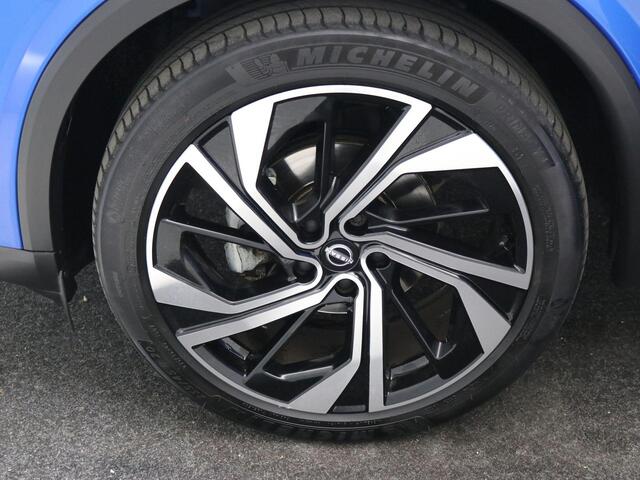 Nissan QASHQAI 1.3 MHEV Xtronic Tekna Plus / Panoramadak / All Seasonbanden / Lederen bekleding / 1ste Eigenaar / NL Auto / Trekhaak / 1800KG Trekgewicht / Bestuurdersstoel Elektrisch met geheugenfunctie / Massage functie / Adaptieve cruise control / Historie aanwezig /