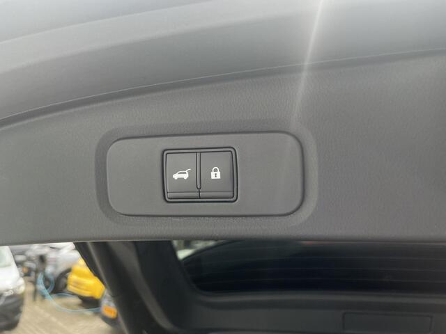 Nissan QASHQAI 1.3 MHEV Xtronic N-Connecta AUTOMAAT l 360 CAMERA l ADAPT. CRUISE l ALL SEASON BANDEN