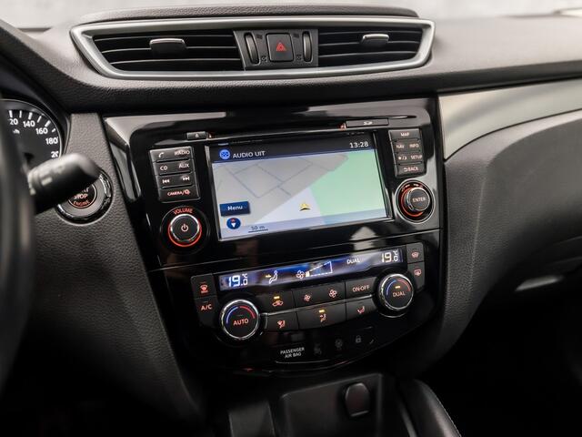 Nissan QASHQAI 1.2 Tekna Sport Automaat (PANORAMADAK, NAVIGATIE, 360 CAMERA, BOSE AUDIO, STOELVERWARMING, SPORTSTOELEN, GETINT GLAS, LANE ASSIST, NIEUWSTAAT)