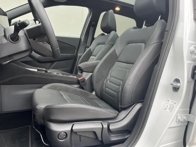 Nissan QASHQAI 1.5 e-Power N-Design / Adaptief Cruise Control / Apple Carpllay&Android Auto / Panorama Dak / Leder&Alcantara Bekleding / Navigatie / Stoel-, Stuur Verwarming / 360 Camera / Parkeersensoren /