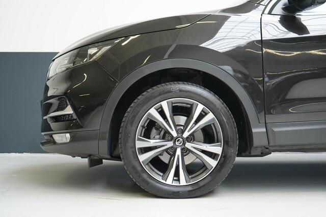 Nissan QASHQAI 1.3 DIG-T N-Connecta | 360 camera | Stoelverwarming | Panoramadak | Keyless | Navigatie