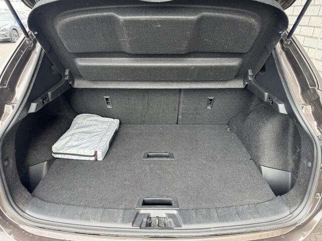 Nissan QASHQAI 1.3 DIG-T Tekna + | Trekhaak | Leder | Panoramadak | 360° Camera |