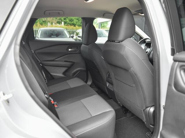 Nissan QASHQAI 1.3 MHEV Xtronic Business Premium Navi Camera Cruise 19 inch velgen Nette Auto