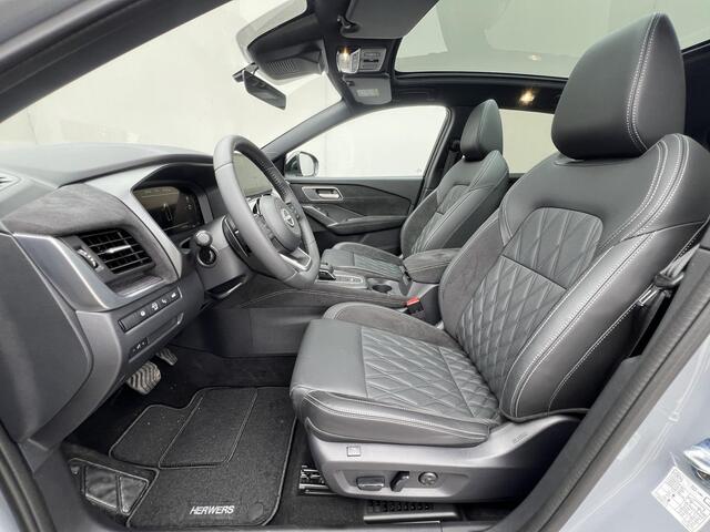Nissan QASHQAI 1.3 MHEV Xtronic Tekna Plus / Fabrieksgarantie tot 10-2028 / Panorama dak / HUD / BOSE audio / Leder / Stuur- en stoelverwarming / 1.800 kg trekgewicht / Navigatie / Apple Carplay Android / 20" LM wielen & All Season banden /