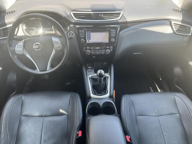 Nissan QASHQAI 1.2 Tekna / Trekhaak (1.200KG) / Airco / Panoramadak / Bluetooth / Full-Map Navigatie / Stoelverwarming /