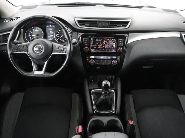 Nissan QASHQAI 1.3 DIG-T N-Connecta | Trekhaak | Panoramadak | 360 Camera | Keyless | Parkeerhulp | Navigatie | Cruise control | Climate control | Bluetooth | DAB