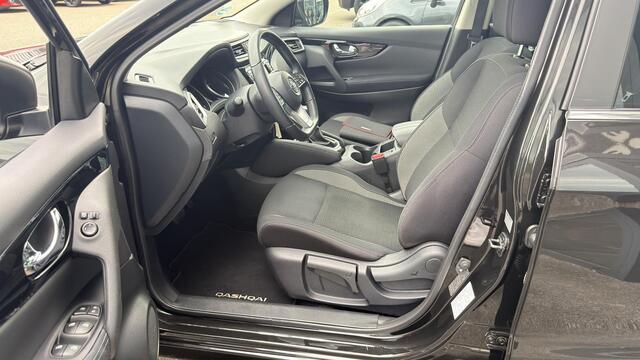 Nissan QASHQAI 1.3 DIG-T Business Edition