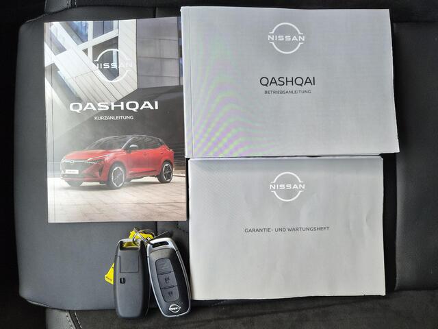 Nissan QASHQAI 1.3 MHEV Xtronic N-Design / Fabrieksgarantie tot 03-2028 / All season banden / Cold Pack / Trekgewicht 1800 kg / Stuur- Stoel & Voorruit verwarming / Rondomzicht camera / Apple Carplay Android Auto / Adaptief cruise control / Climate control /