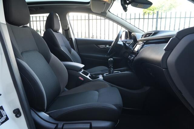 Nissan QASHQAI 1.3 DIG-T Design Edition 141pk Panoramadak/Navigatie/360Camera