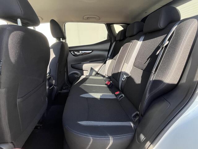 Nissan QASHQAI 1.3 DIG-T Business Edition / Trekhaak (1.300KG) / Cruise Control / Apple Carplay&Android Auto / Dab/ Airco / Achteruitrij Camera /
