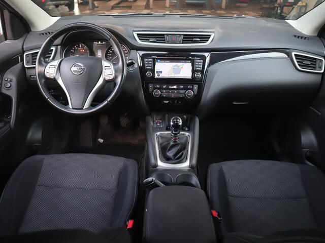 Nissan QASHQAI 1.2 N-Connecta / Eerste eigenaar / Dealer onderhouden / Pano / Trekhaak