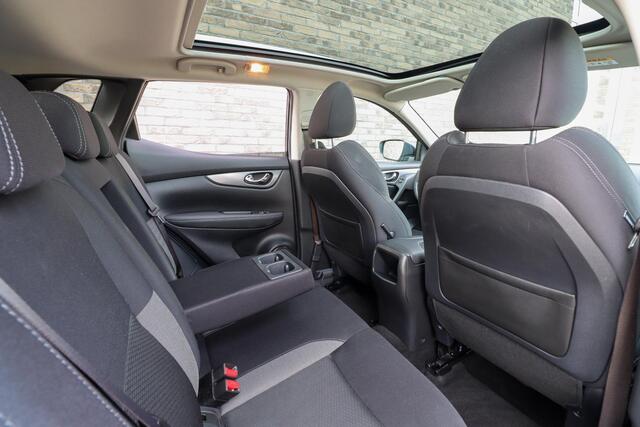 Nissan QASHQAI 1.3 DIG-T N-Connecta | Trekhaak | Panoramadak | Rijklaarprijs - incl.garantie