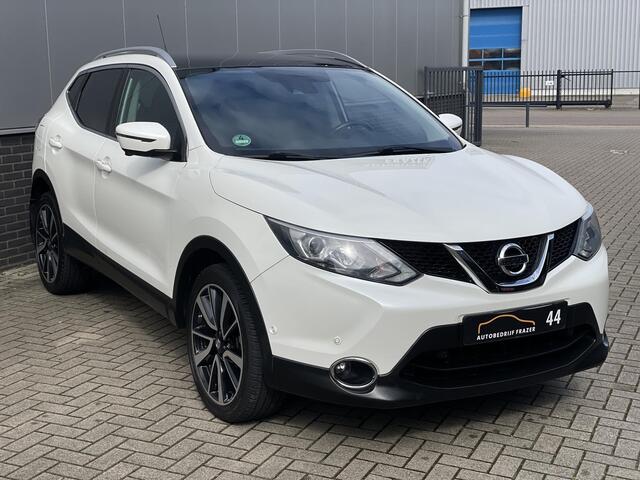 Nissan QASHQAI 1.6 Tekna /Trekhaak/360 Camera/Pano/