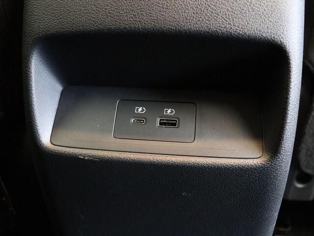 Nissan QASHQAI 1.3 MHEV N-Connecta | Trekhaak 1800KG | Apple carplay/Android auto | Climate control | Rondomzichcamera | Adaptive cruise control |